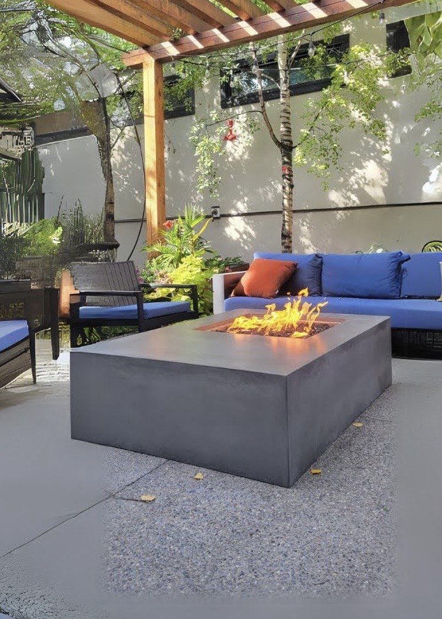 In-ground concrete firepit and bbq